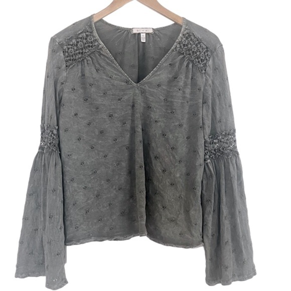 Anthropologie eri + ali Calvi Boho Eyelet Bell Sleeve Top in Green Size Small - Picture 6 of 8